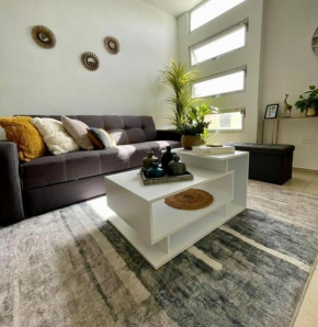 Casa Vallejo en Residencial Bécquer